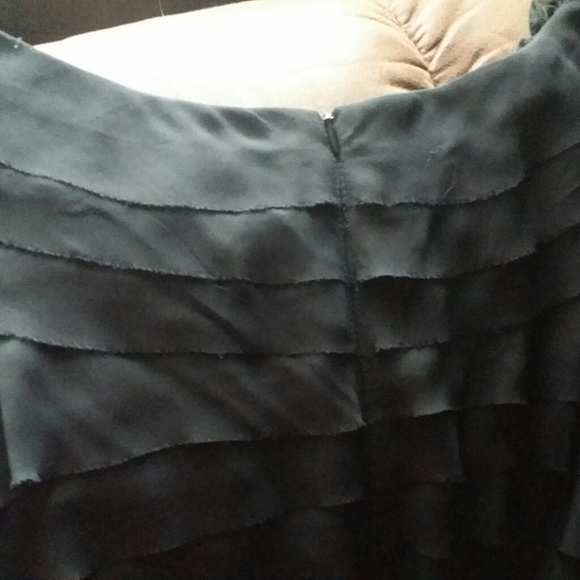 London Times Dress NWT ~ Beautiful Black Dress with flower accent - Picture 6 of 10